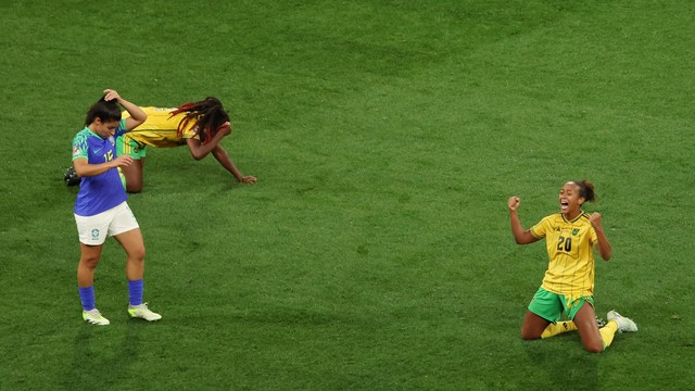 Brasil é eliminado da Copa Feminina após empatar com a Jamaica