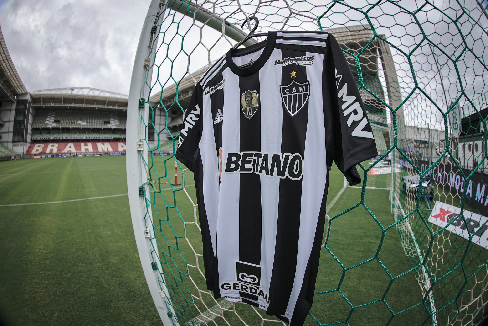 Atlético-MG vende 11 mil ingressos para jogo contra Democrata SL no ...