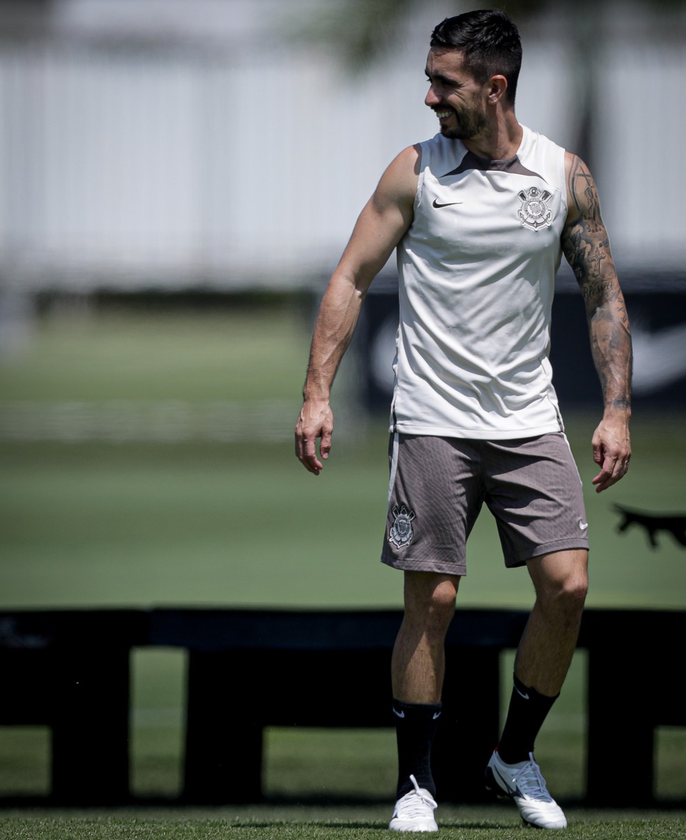 Igor Coronado em treinamento do Corinthians — Foto: Rodrigo Coca / Ag.Corinthians