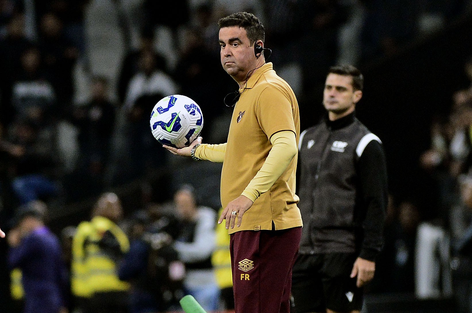 Auxiliar do Athletico avalia eliminação na Copa do Brasil
