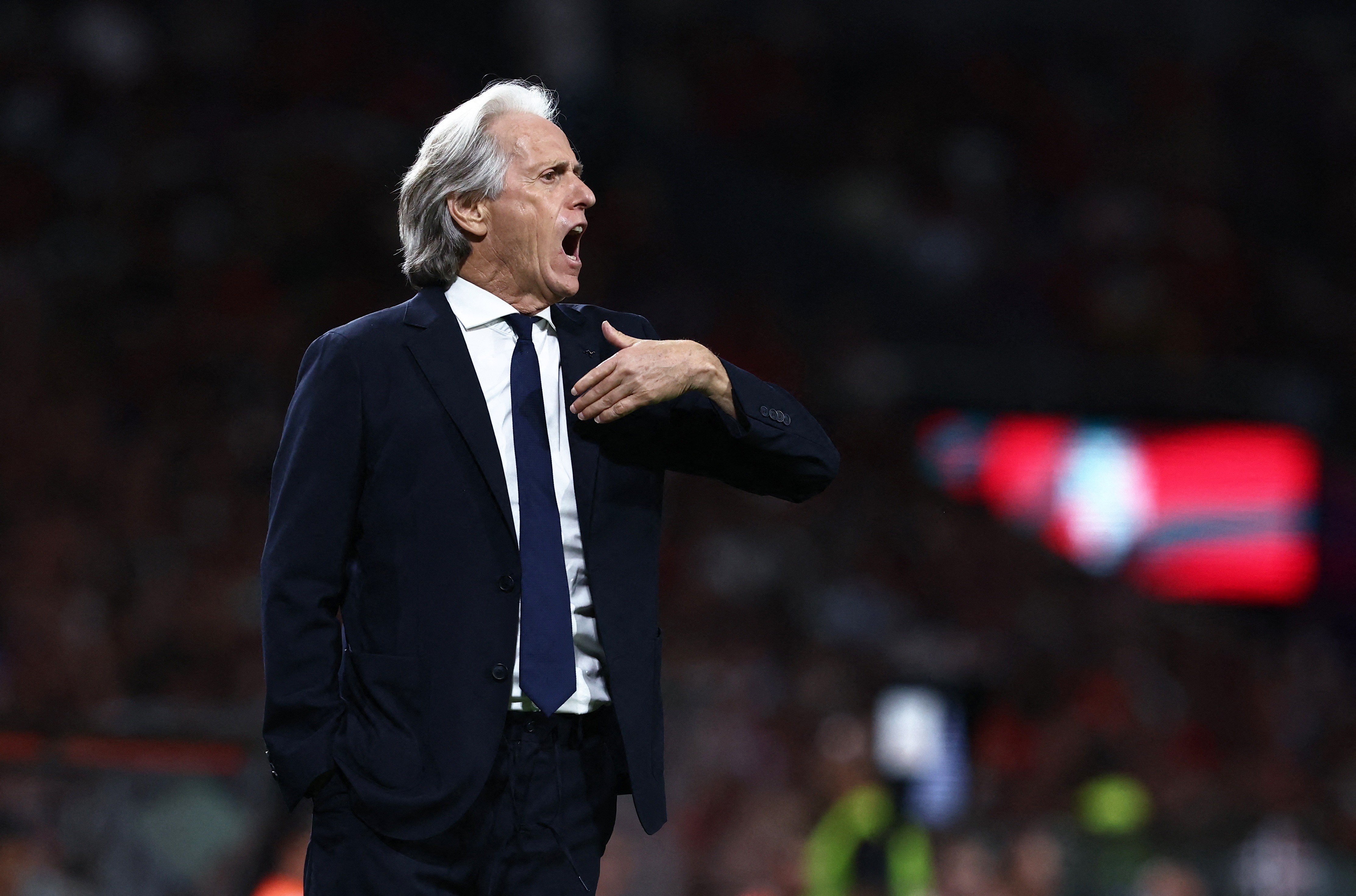 Jorge Jesus diz que leu comunicado de Cristiano Ronaldo: "Agora, como faço todo dia, vou trabalhar"