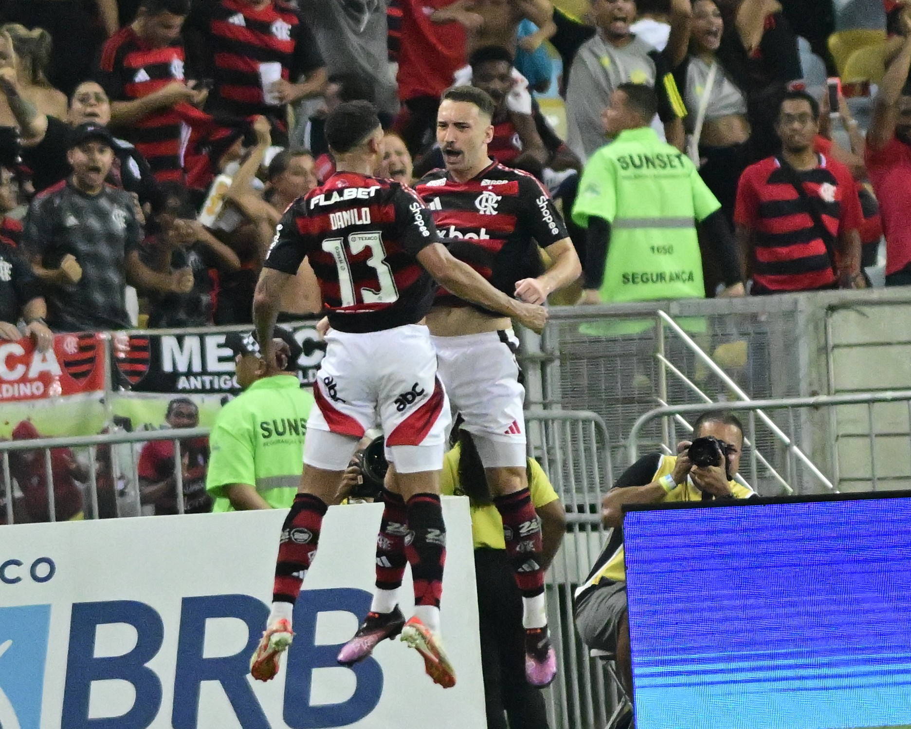 Definidos Leo Ortiz e Danilo como dupla de zaga ideal no Flamengo