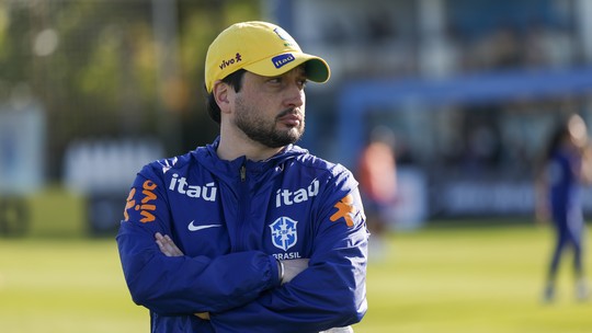 Arthur Elias prepara mudanças e quer seleção brasileira mais dominante contra a Argentina