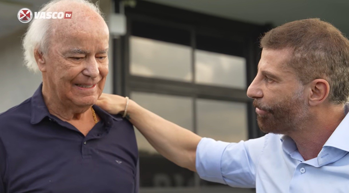 Vasco homenageia ex-técnico Antônio Lopes em CT
