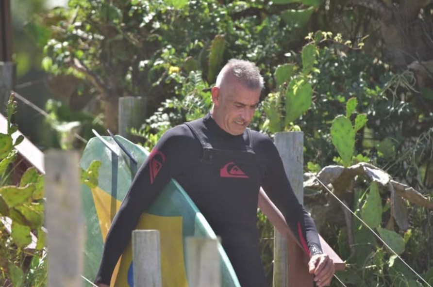 Ex-surfista e apresentador Daniel Sabbá morre aos 70 anos | Ge