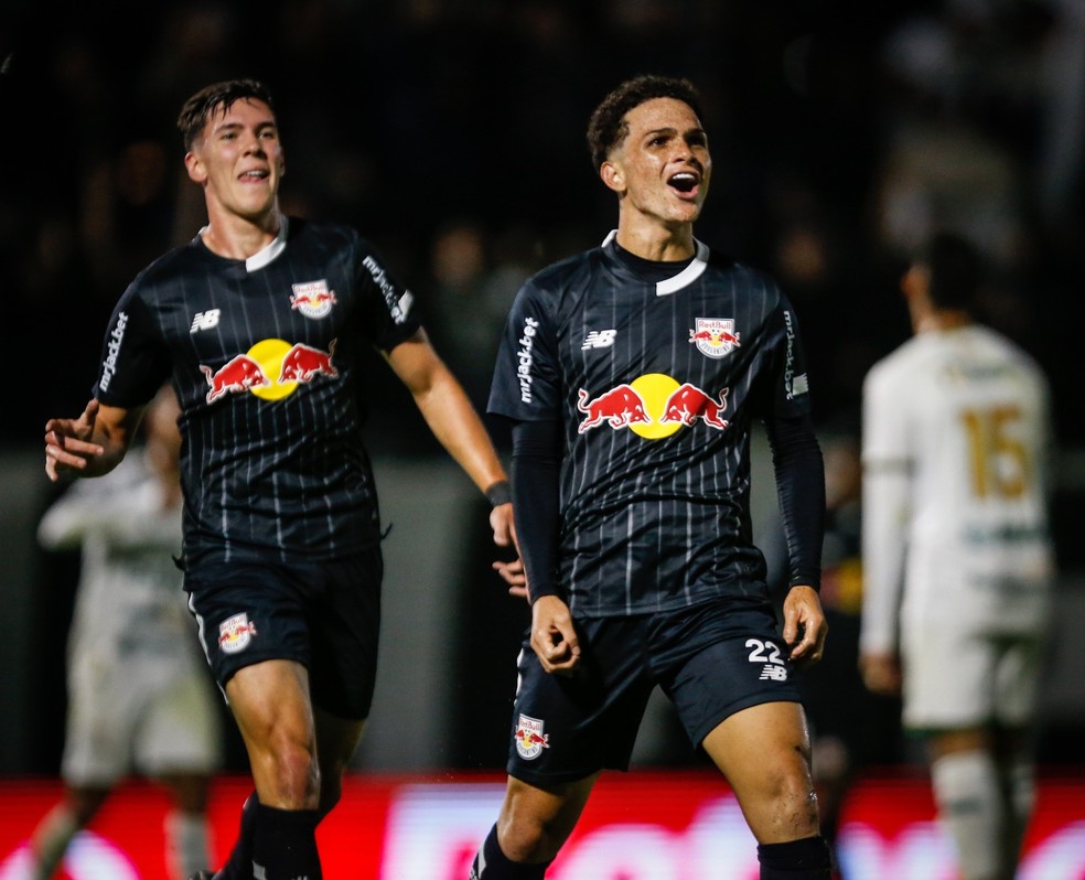 Gustavo Neves, do Bragantino, comemora gol contra o Souza — Foto: Ari Ferreira/Red Bull Bragantino