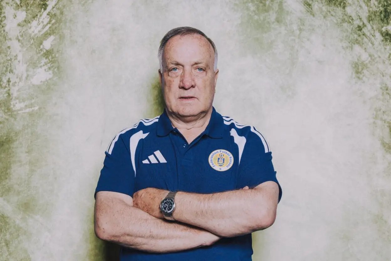 Quem é Dick Advocaat, o treinador que se recusa a parar e promete divertir um pequeno país no Caribe