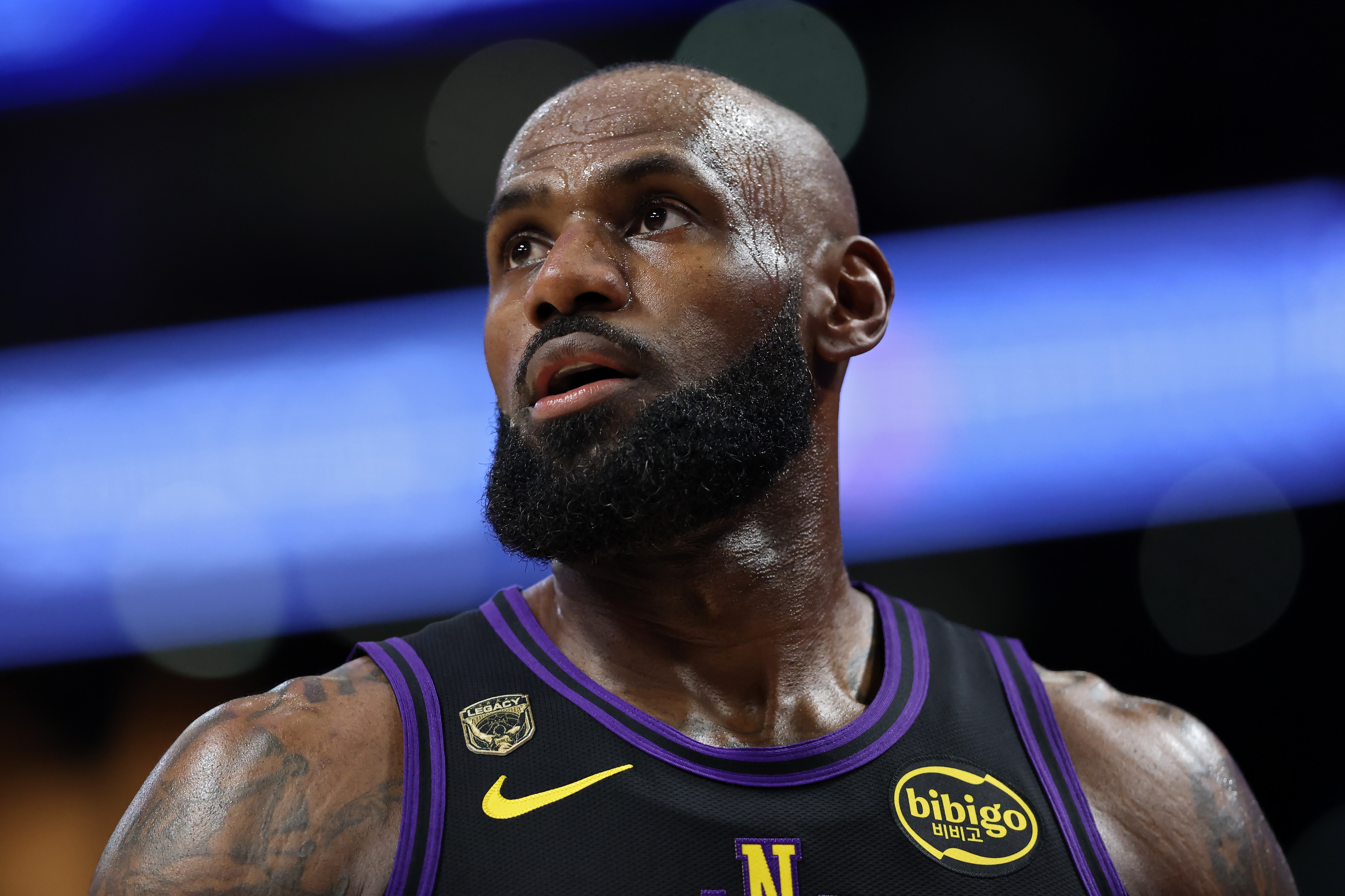 LeBron James vai superar barreira dos 3 bilhões de reais em salários | Ge