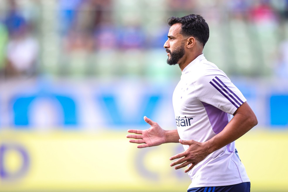 Henrique Dourado Cruzeiro x Santos — Foto: Gilson Junio/AGIF 