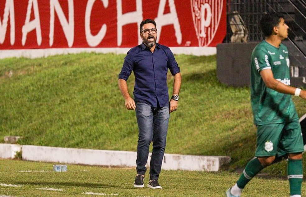 Rodrigo Fonseca na partida do Nacional de Patos contra o Potiguar de Mossor� � Foto: �der Souza / Nacional de Patos