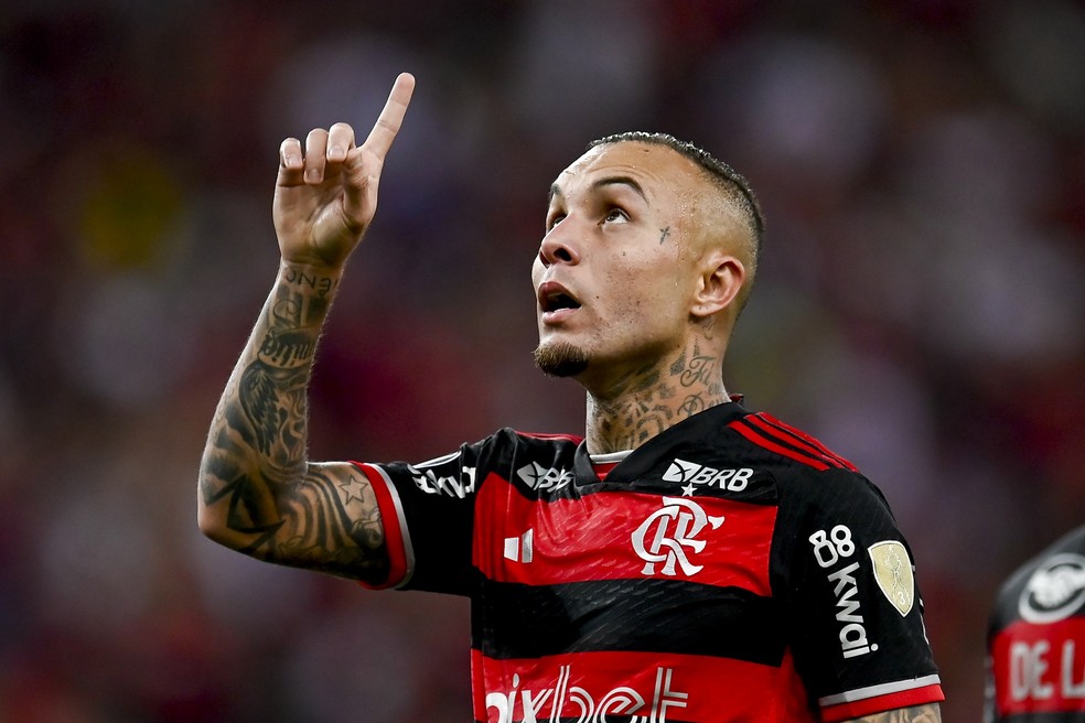 Everton Cebolinha foi destaque no Flamengo x Bolívar