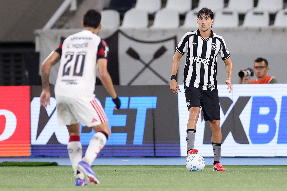 Botafogo e Flamengo em partida do Brasileirão