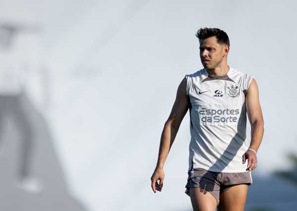 Renovação com Corinthians encaminhada, Romero mantém portas abertas para outras ofertas