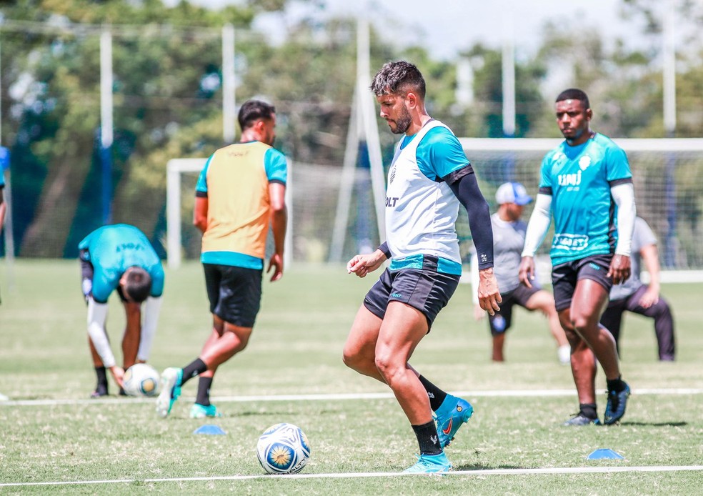 CSA treinou na manhã desta segunda — Foto: Morgana Oliveira/CSA