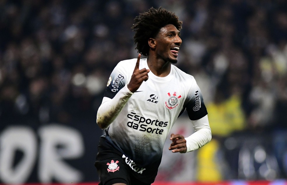 QUE ESTRELA! Com gol de Talles Magno nos acréscimos, Corinthians arranca empate de Bragantino em Itaquera