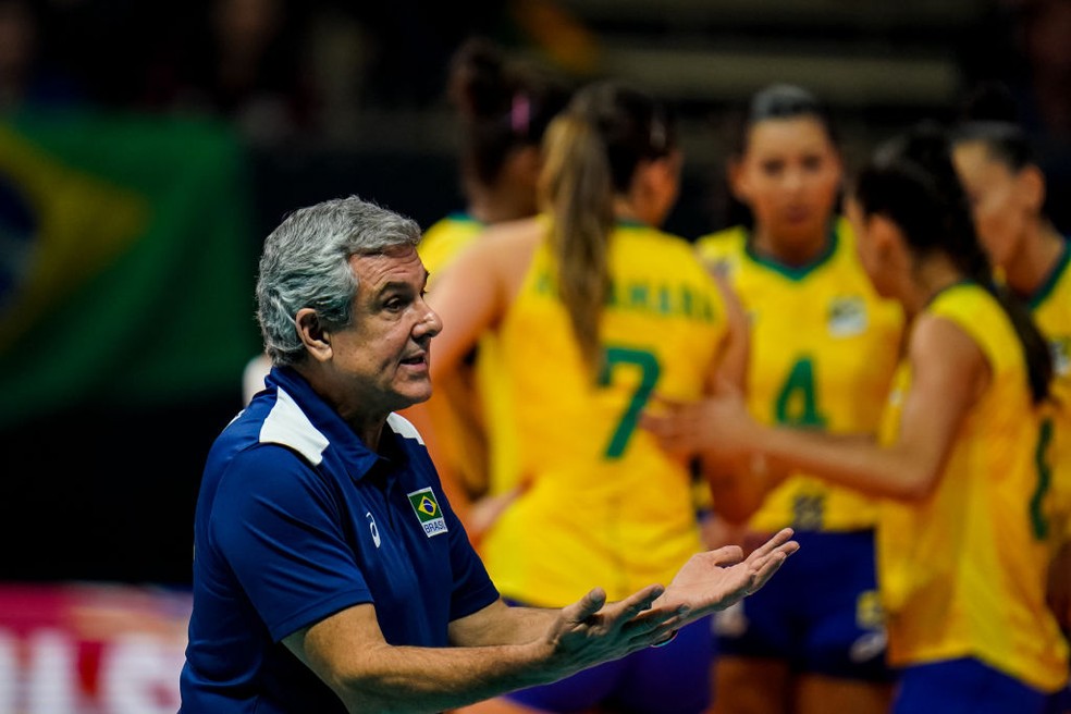 Brasil vence a Sérvia no tie-break e tem estreia positiva na Copa do Mundo  de Vôlei - Mais Esportes - Superesportes