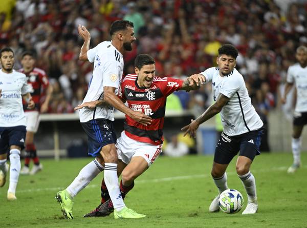 Cruzeiro supera campanhas de títulos e tem melhor média defensiva nos pontos corridos