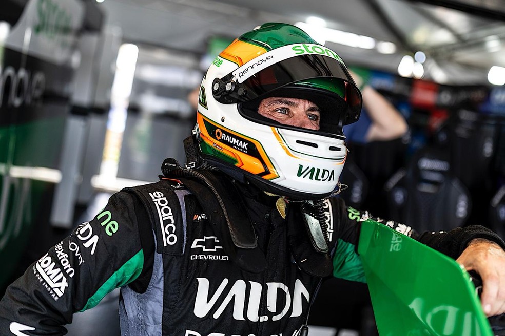 Ricardo Maurício é tricampeão da Stock Car e piloto da equipe Cavaleiro Sports — Foto: Reprodução