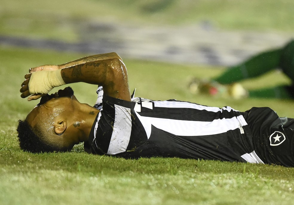 Tchê Tchê em Botafogo x Boavista — Foto: André Durão