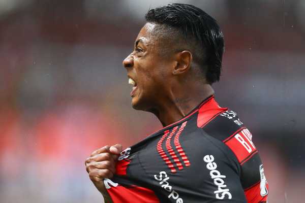 Bruno Henrique consolida hegemonia nos clássicos e entra para história do Flamengo