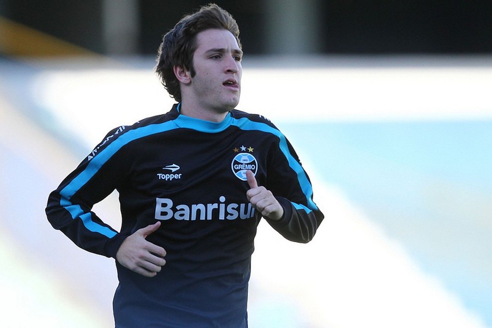 Ex-Grêmio, Mário Fernandes passou pelo Inter no ano passado  — Foto: Lucas Uebel/Grêmio