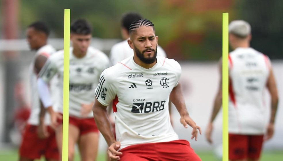 Pablo em treino do Flamengo — Foto: Marcelo Cortes/Flamengo