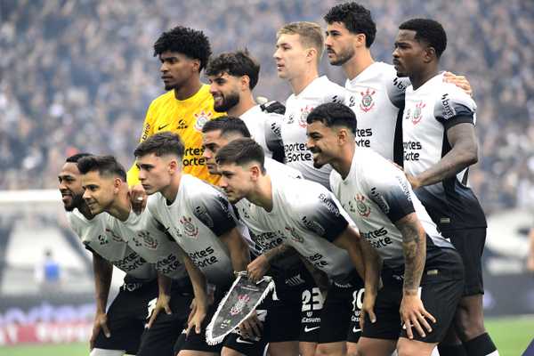 Corinthians mostra destaque em jogo de estreia com Memphis Depay; notas dos jogadores