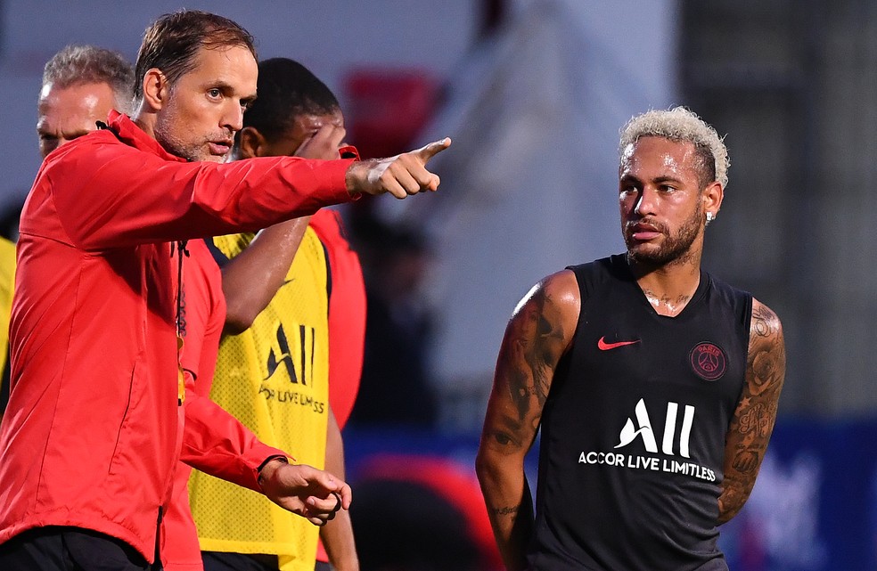 Notícias do Santos FC 🗞️ on X: Neymar nos iludindo em pleno domingão 🤍🖤   / X