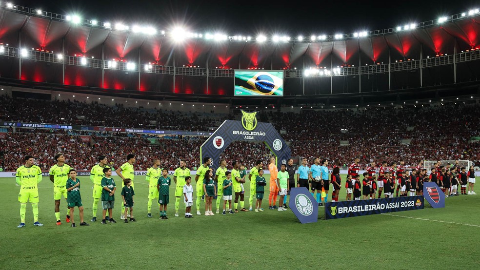 Stream episode A polarização do futebol brasileiro: Flamengo x Palmeiras by  KAWHE FONTES podcast