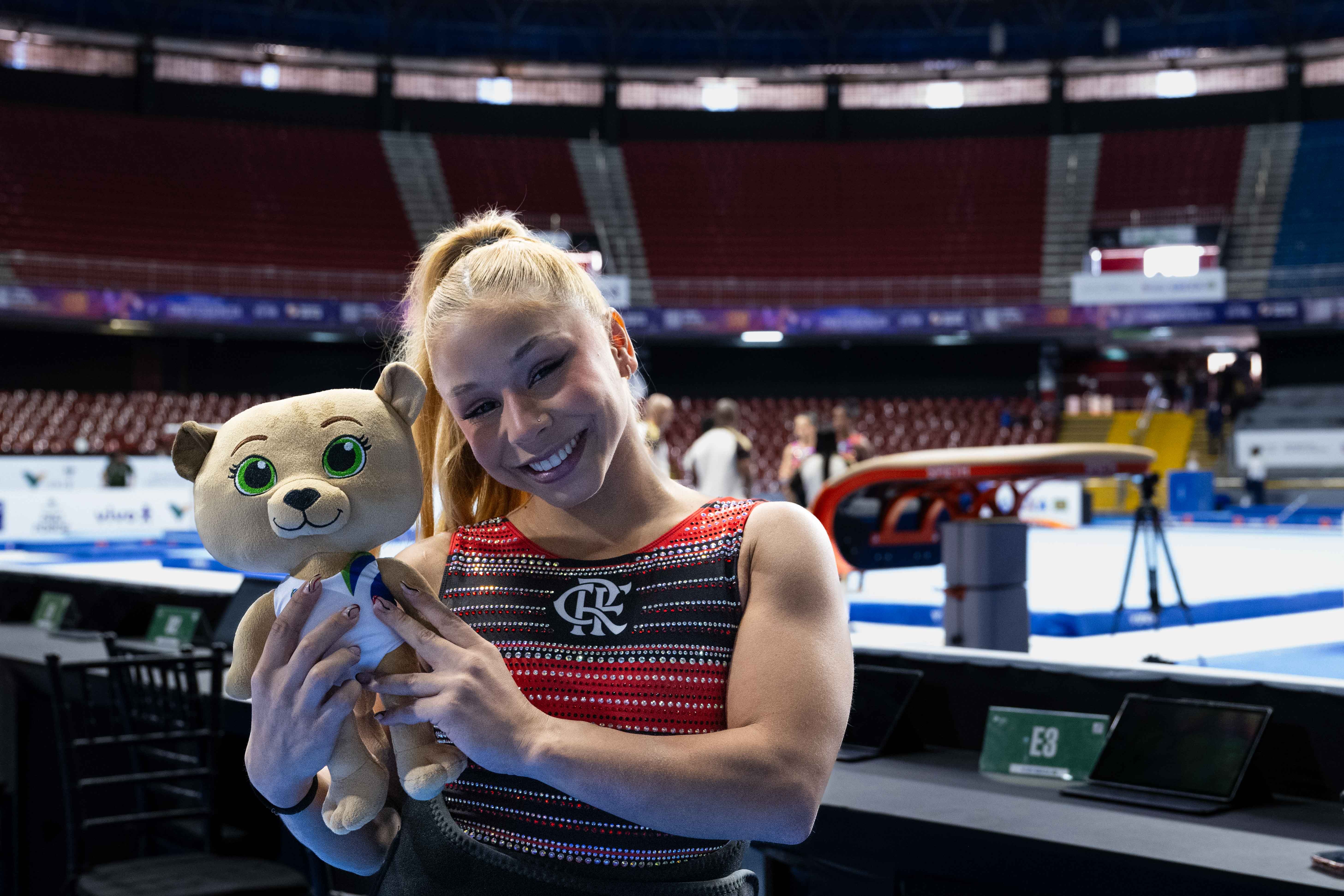 Com maior nota do mundo no salto em 2026, Rebeca mira evoluir rumo ao Mundial; saiba como