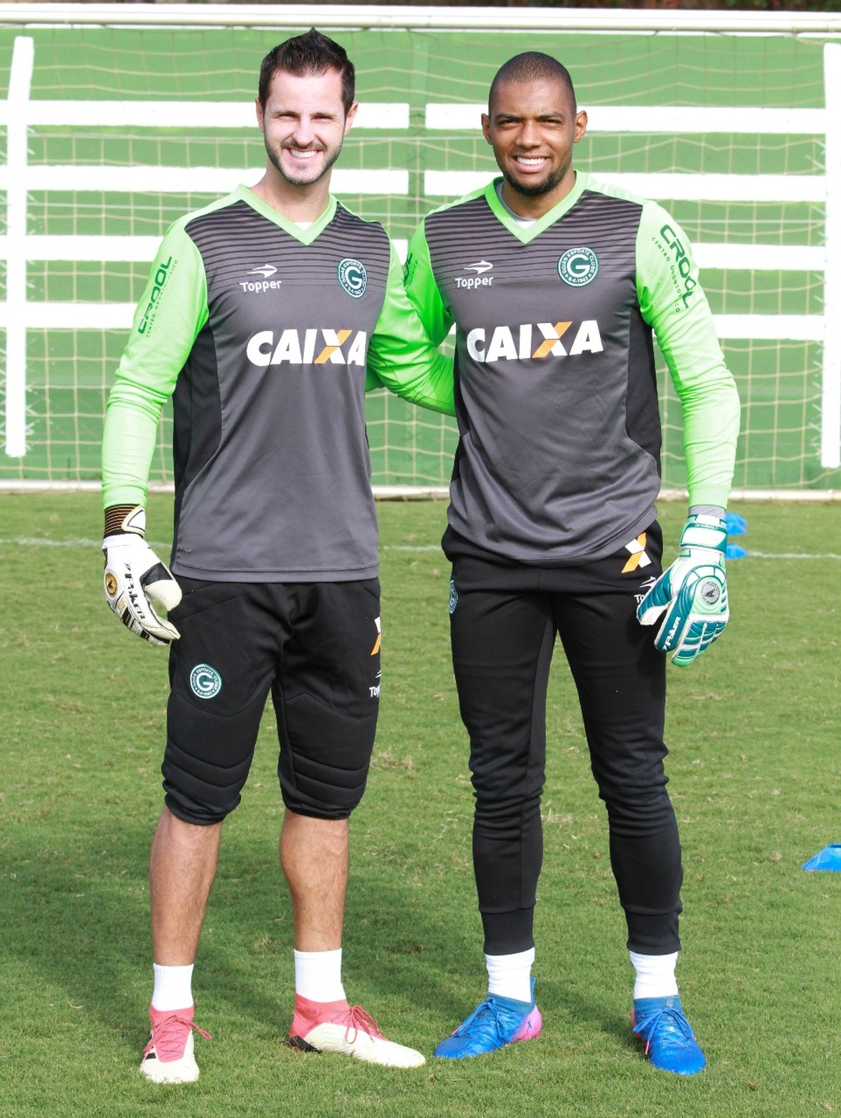 Técnico elogia personalidade de Rangel e mantém goleiro como titular do ...