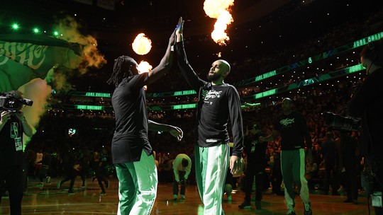 Celtics vencem Miami Heat e avançam às semifinais dos playoffs  - Foto: (Brian Babineau/NBAE via Getty Images)