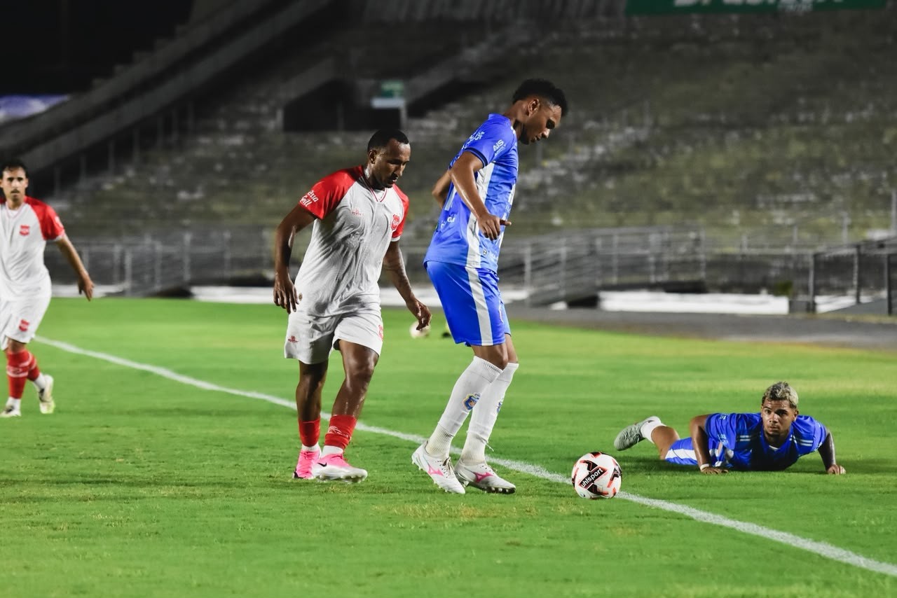 Auto Esporte-PB e Cruzeiro-PB empatam sem gols em jogo com pênalti desperdiçado