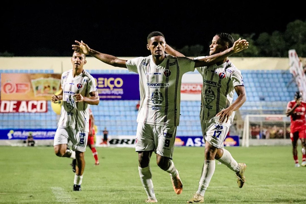 Atacante Daniel Passira deixa o MAC para atuar em clube da Bolívia