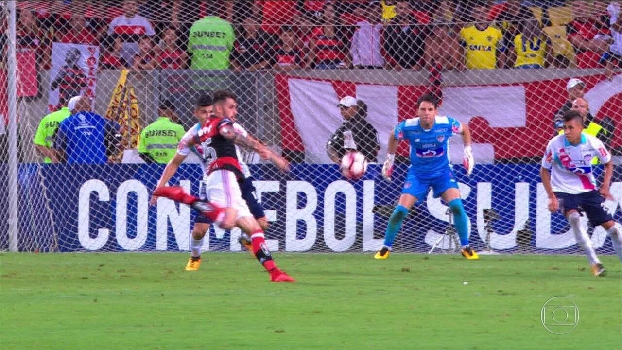 Yony González, ex-Flu, reencontra o Flamengo em duelo raro pelo Independiente Medellín