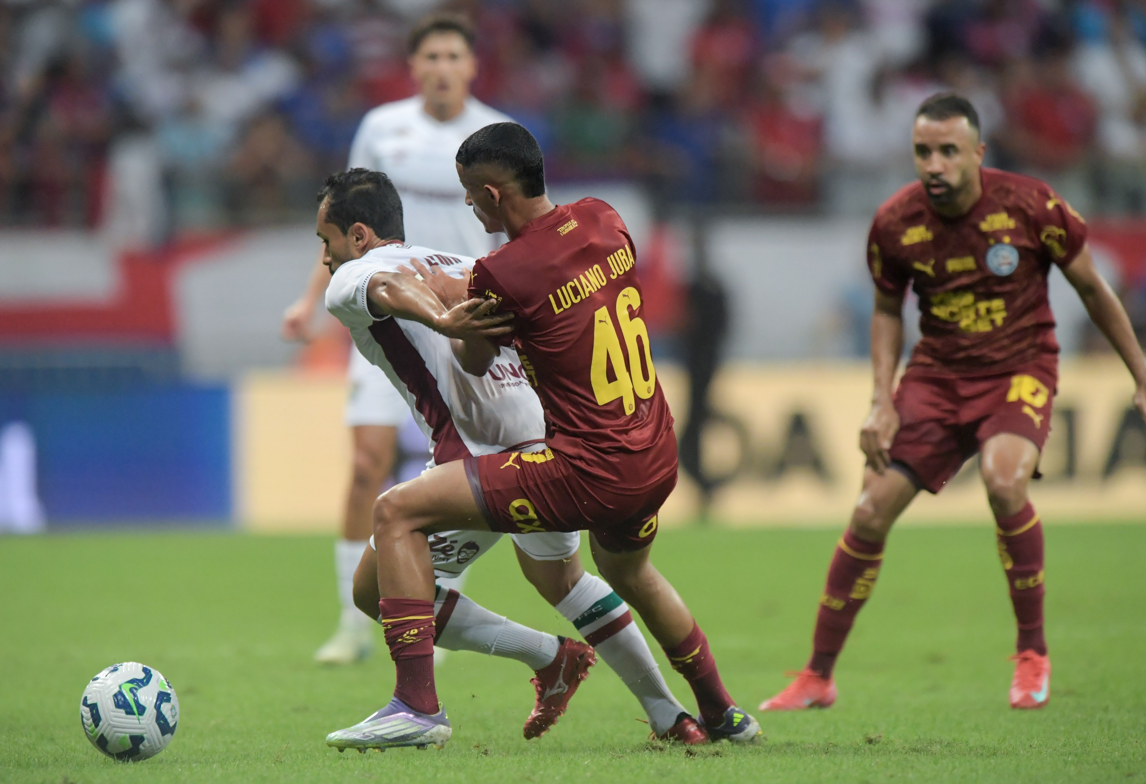 Bahia reage em jogo eletrizante contra o Fluminense