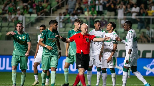 América-MG 2x1 Coritiba: assista aos gols e melhores momentos do jogo da Série B