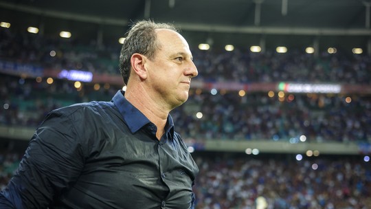 Após primeiros títulos, Ceni vai para ano em que pode se tornar 2º técnico com mais jogos no Bahia