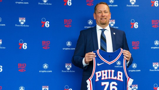 NBA promoverá palestra com Nick Nurse, técnico do Philadelphia 76ers, na Arena Unifacisa