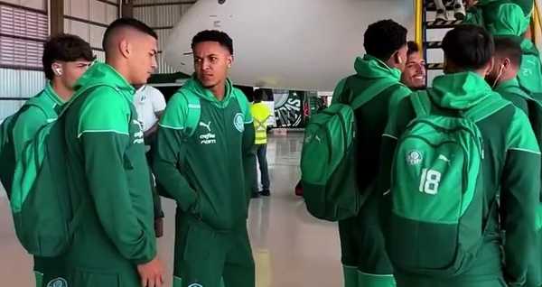 Palmeiras relaciona Richard Ríos e Lázaro para viagem ao Rio de Janeiro.