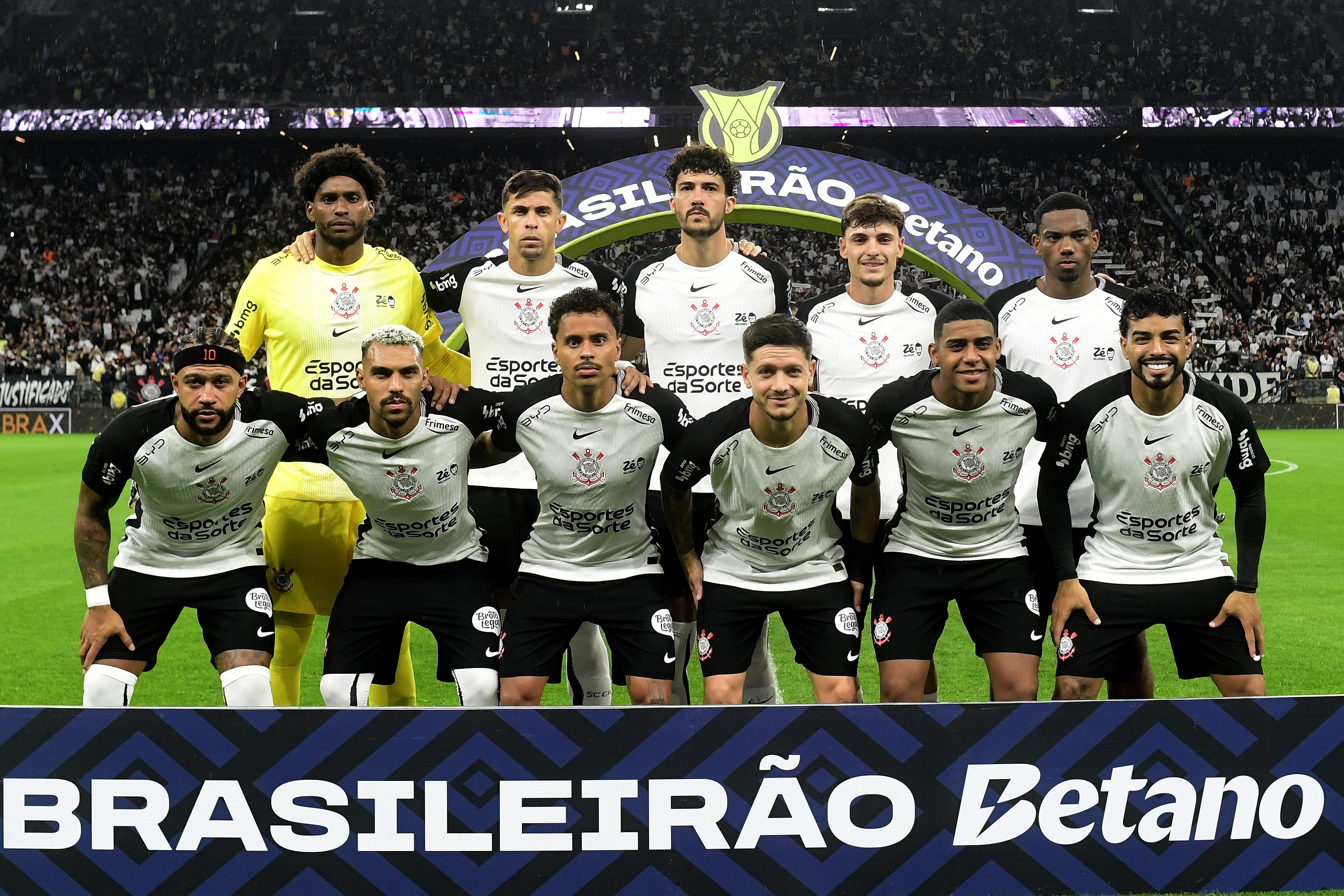 Desempenho apático do Corinthians: coletivo falha e tem derrota dura