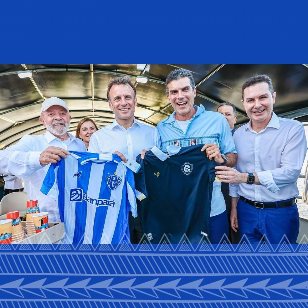 Presidente da França, Emmanuel Macron, recebe camisas da dupla Re-Pa de Helder Barbalho — Foto: SECOM