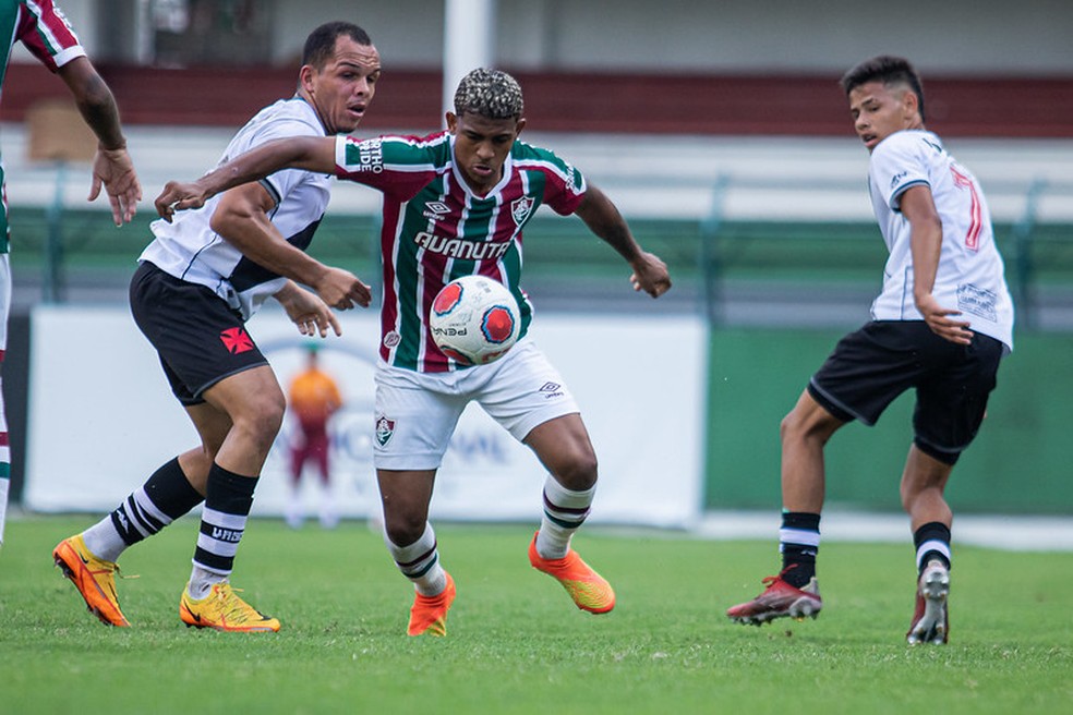 Tiroteio interrompe jogo pelo Carioca sub-20 da terceira divisão