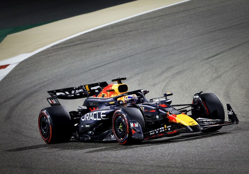 Max Verstappen lidera GP do Bahrein da F1 2024 — Foto: ANP via Getty Images