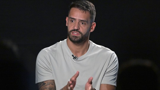 FIM DA LINHA - Renato Augusto anuncia aposentadoria como jogador e já planeja nova carreira no futebol