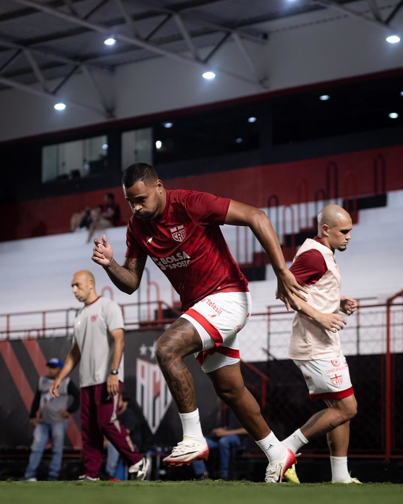 Concorrente de Mikael na luta pela artilharia da Série B vai jogar na Série A