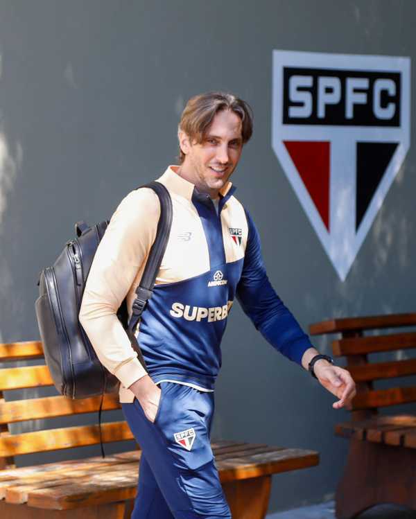 Zubeldía terá maratona de jogos pelo São Paulo antes de folga para treino