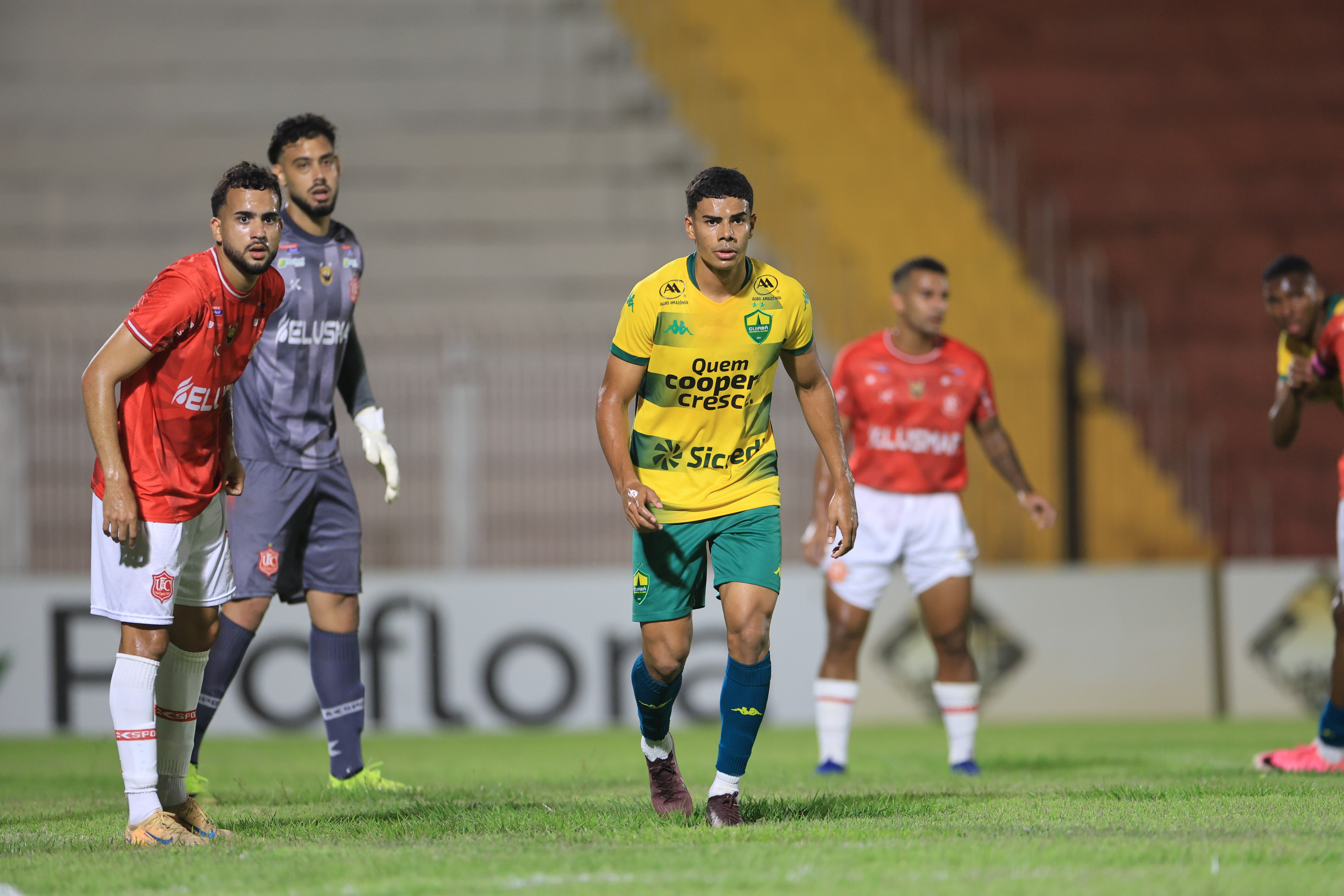 Cuiabá vence o União por 3 a 0 e abre vantagem na semifinal da Copa FMF