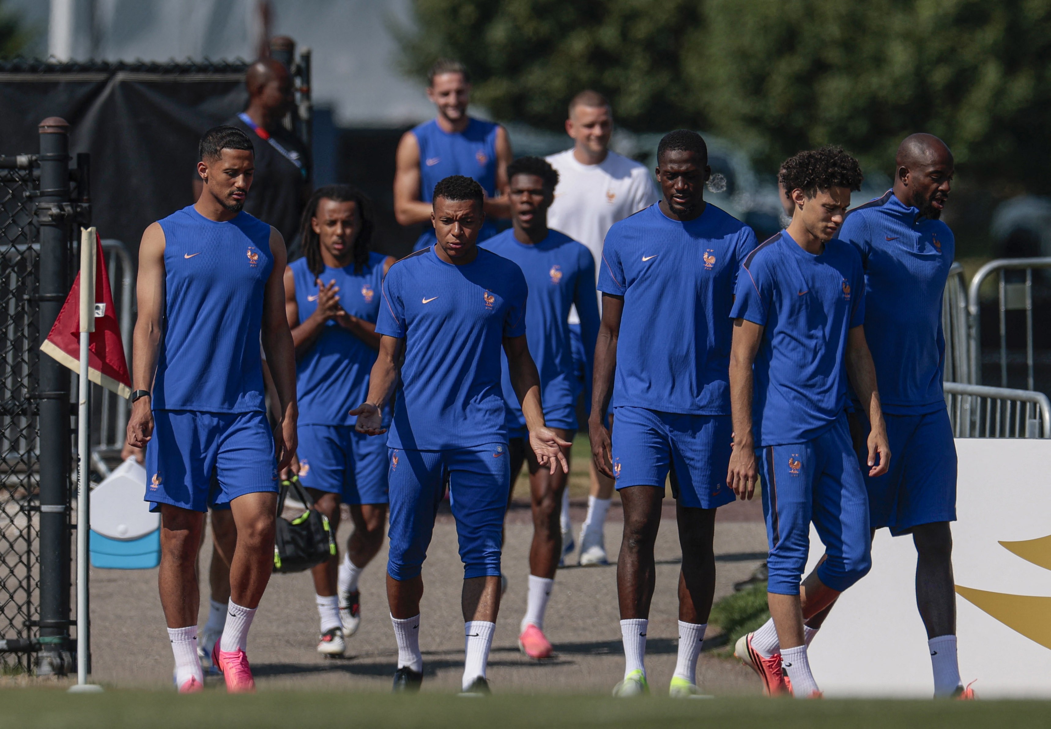 Escalação da França: Tchouaméni volta a treinar, e Doué pode ser titular contra Marrocos