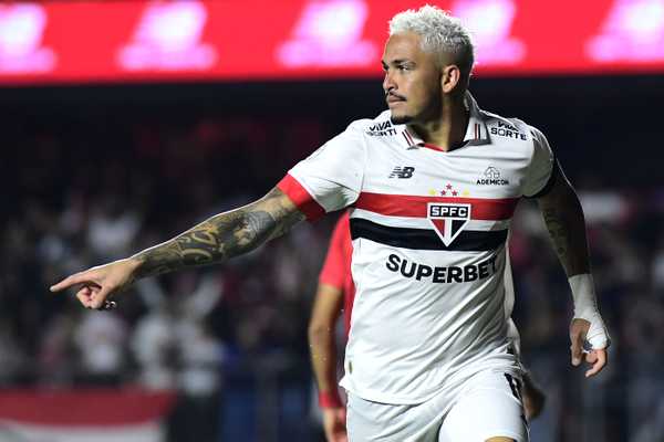 QUER FICAR! Luciano reafirma desejo de continuar no São Paulo apesar de sondagens internacionais